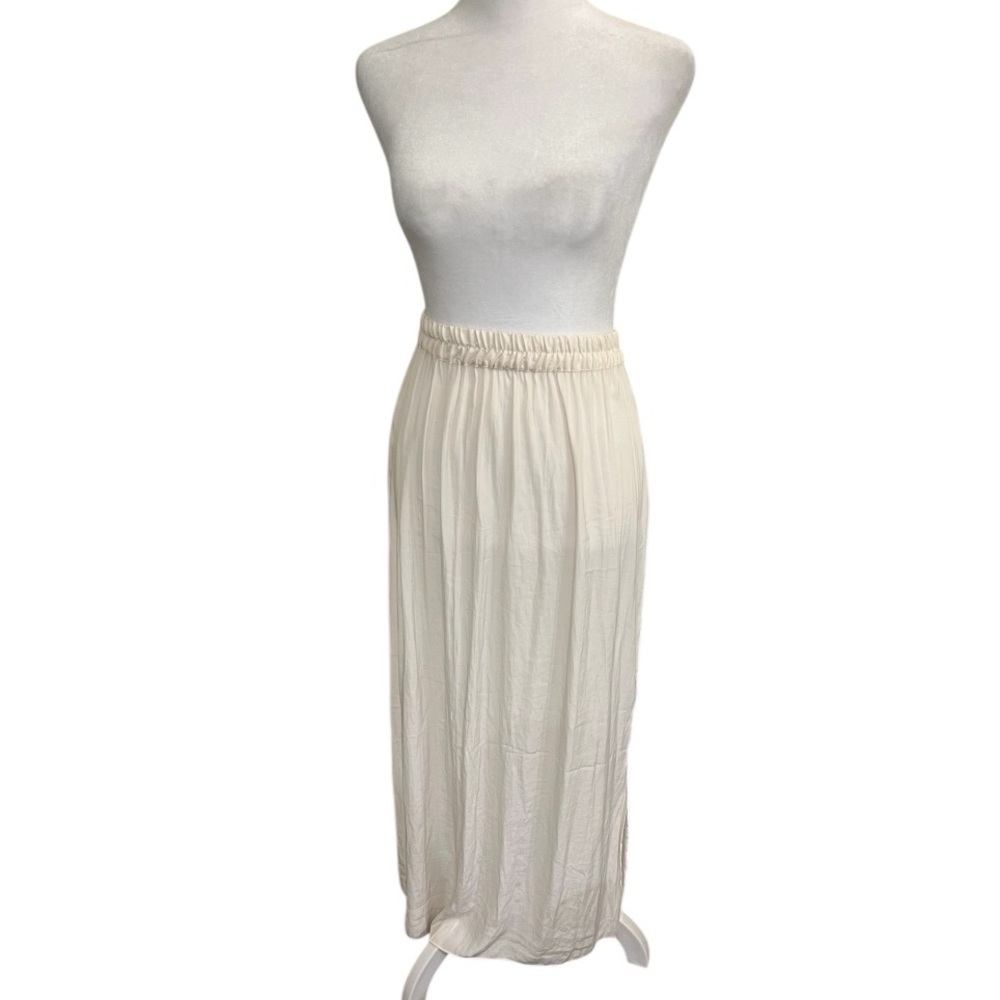 Elegant Cream Maxi Skirt